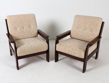 PAIR OF SCANDINAVIAN BEECH LOUNGE CHAIRS C. 1970S