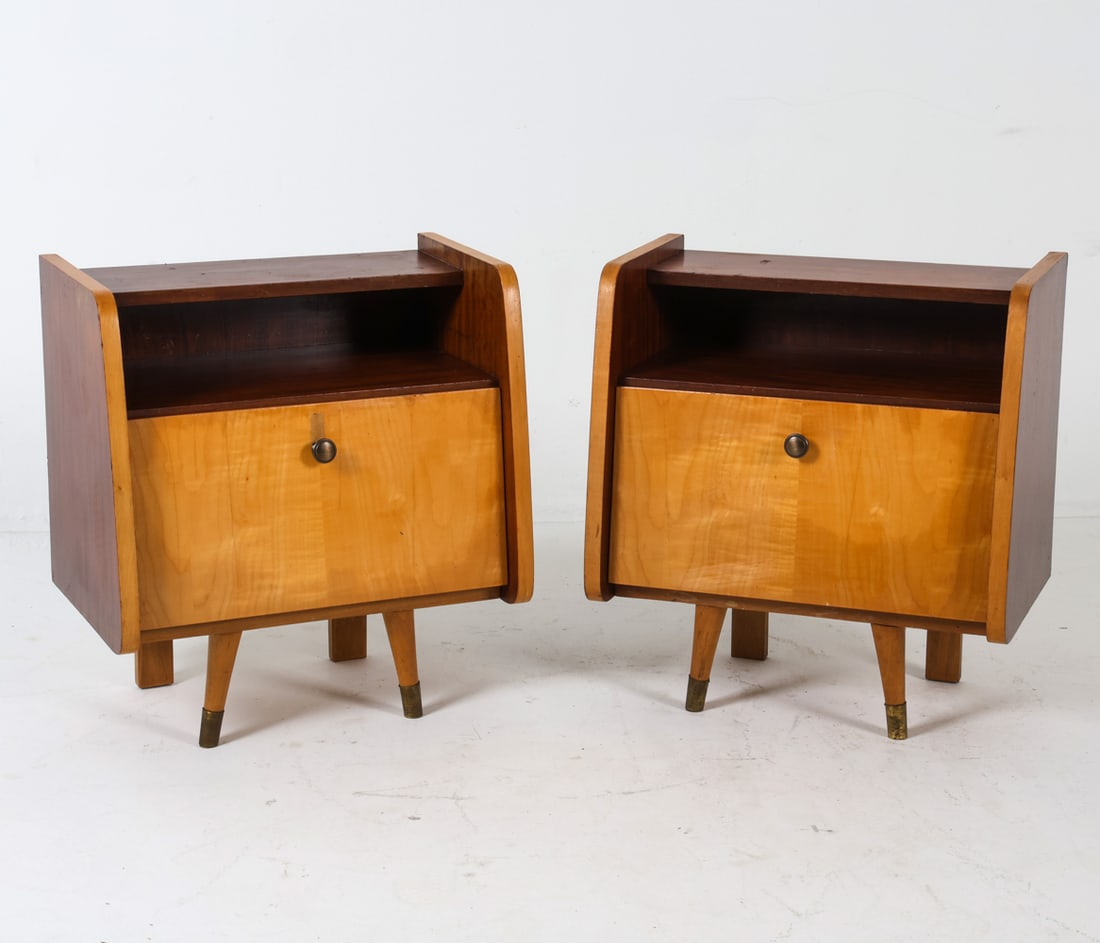 PAIR OF GERMAN WALNUT NIGHTSTANDS C. 1950S (1 of 17)