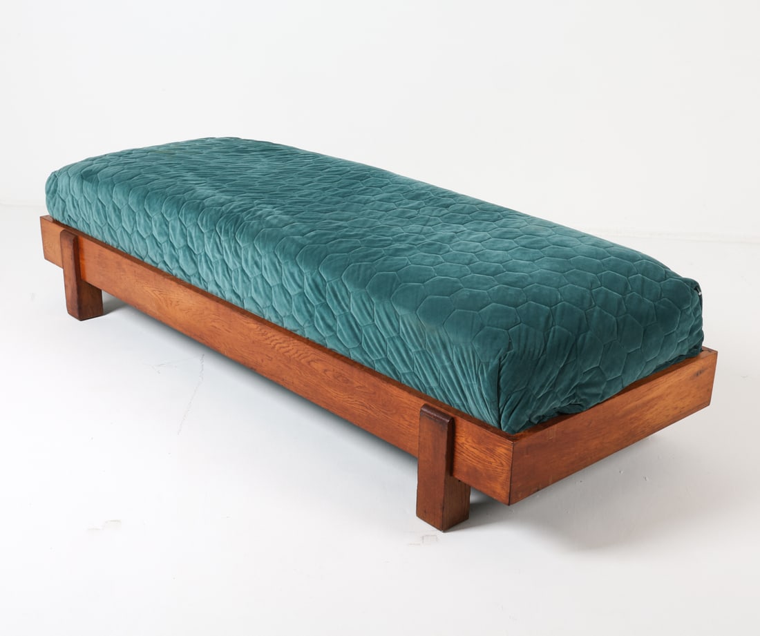 DUTCH ART DECO OAK DAYBED C. 1940S (1 of 14)