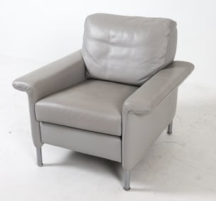 ROLF BENZ GERMAN LEATHER LOUNGE CHAIR