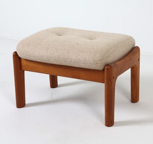 GEORG THAMS VEJEN TEAK & WOOL OTTOMAN