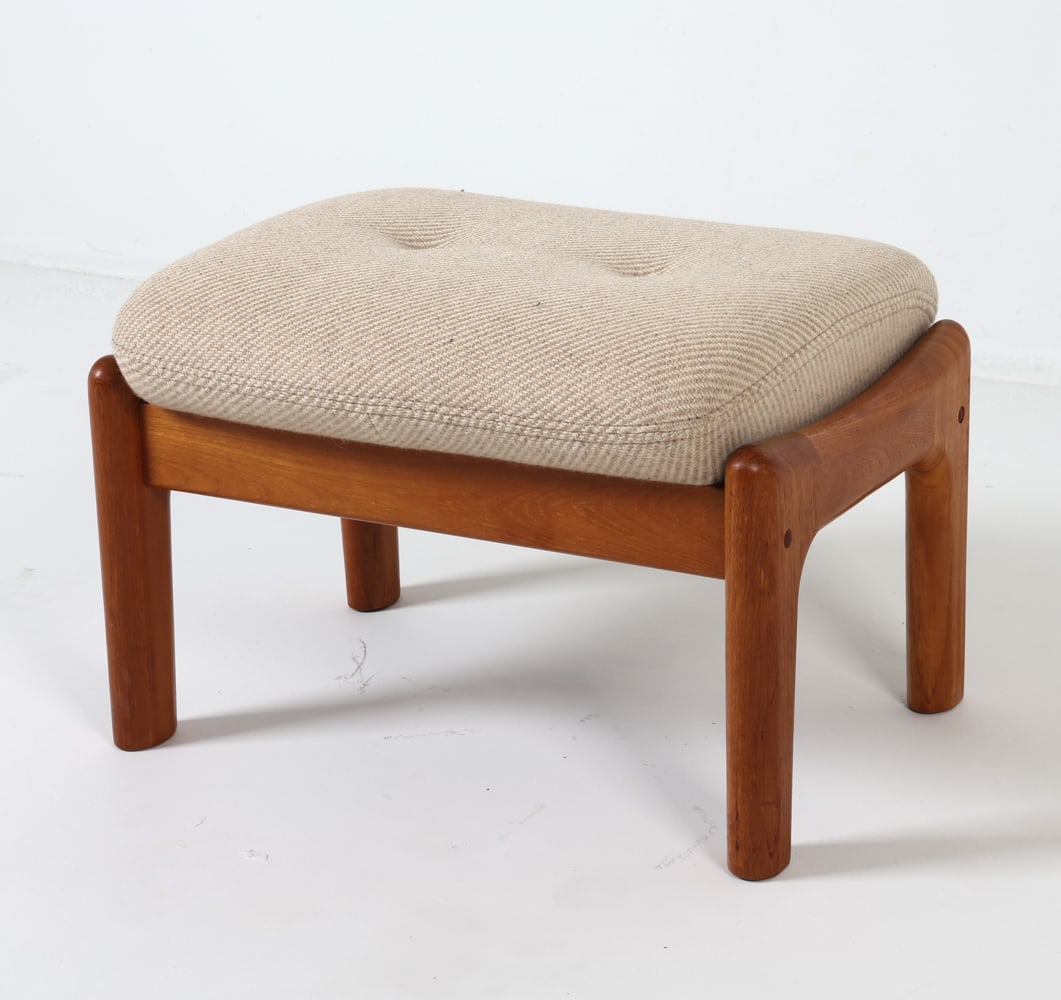 GEORG THAMS VEJEN TEAK & WOOL OTTOMAN (1 of 13)