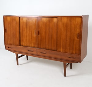 JOHANNES ANDERSEN TEAK SIDEBOARD WITH/ DRY BAR