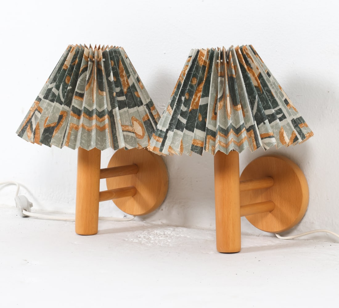 PAIR OF SWEDISH BEECH WALL SCONCES (1 of 11)