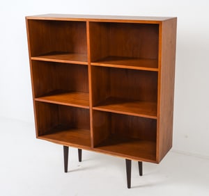 MID-CENTURY DANISH TEAK BOOKCASE C. 1960S