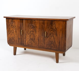 MID-CENTURY MAHOGANY SIDEBOARD CABINET C. 1960S