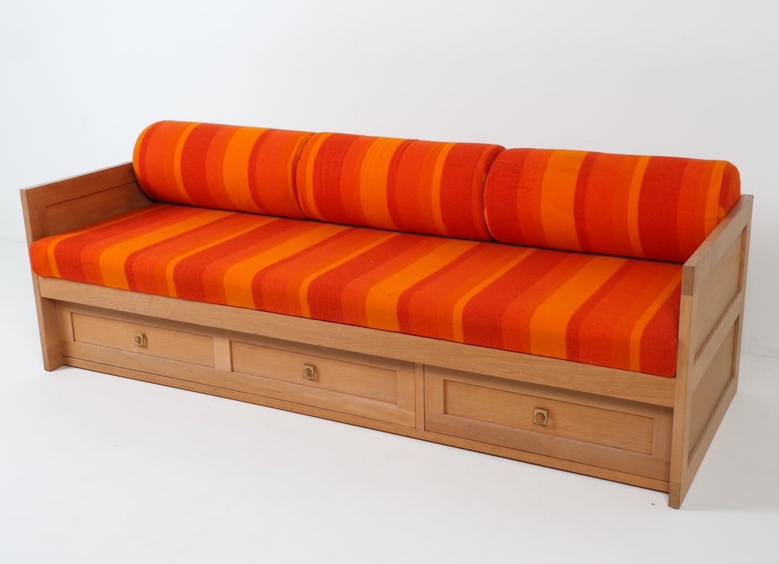 ATTR. BORGE MOGENSEN DANISH OAK SOFA DAYBED C.1970 (1 of 17)