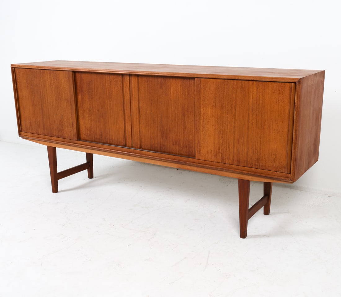 MID-CENTURY DANISH TEAK SIDEBOARD C. 1970S