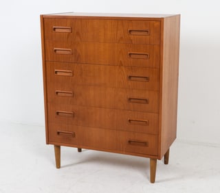 DANISH TEAK CHEST OF DRAWERS C. 1960S