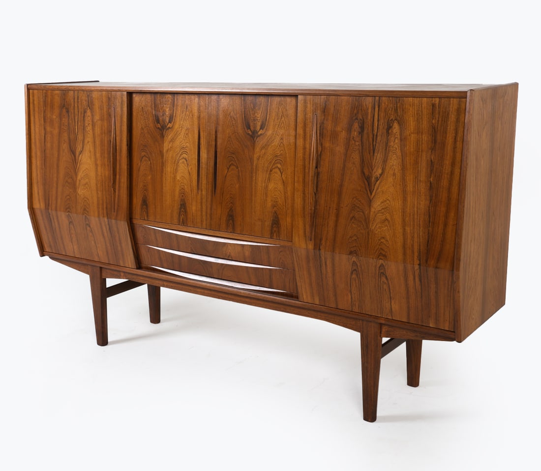 DANISH ROSEWOOD SIDEBOARD W/ DRY BAR C. 1960S