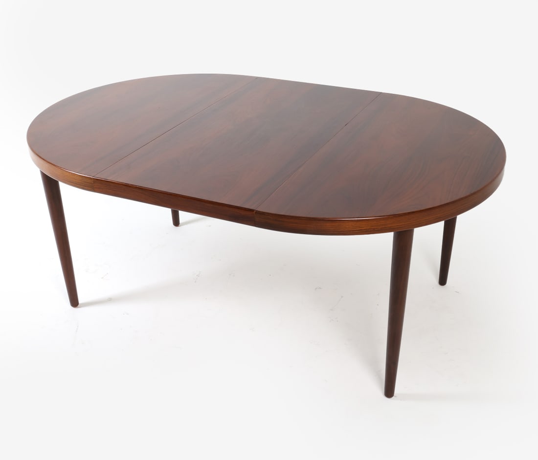 DANISH ROSEWOOD EXTENDING DINING TABLE C. 1960S (1 of 17)