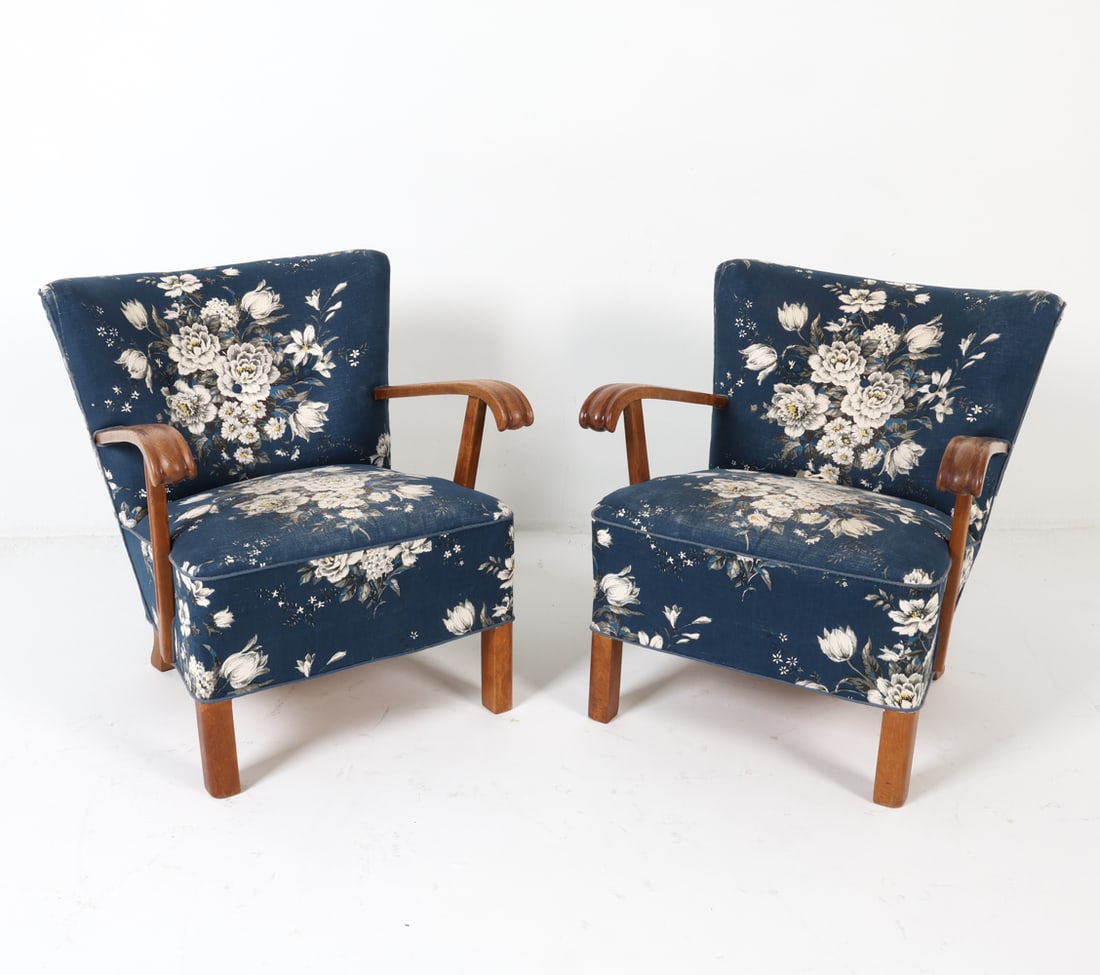 PAIR OF DANISH LOUNGE CHAIRS C. 1950S (1 of 13)