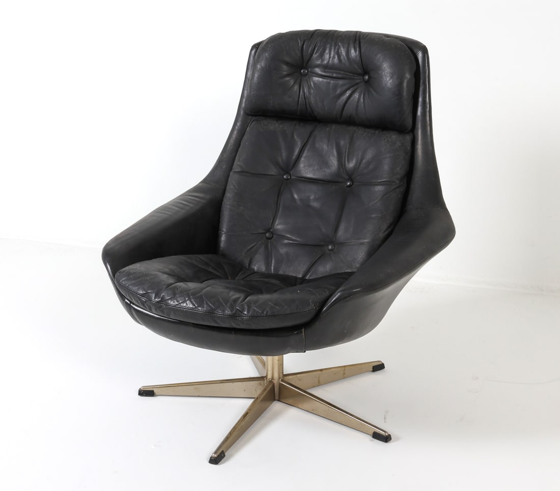 H. W. KLEIN FOR BRAMIN DANISH LEATHER EGG CHAIR (1 of 13)