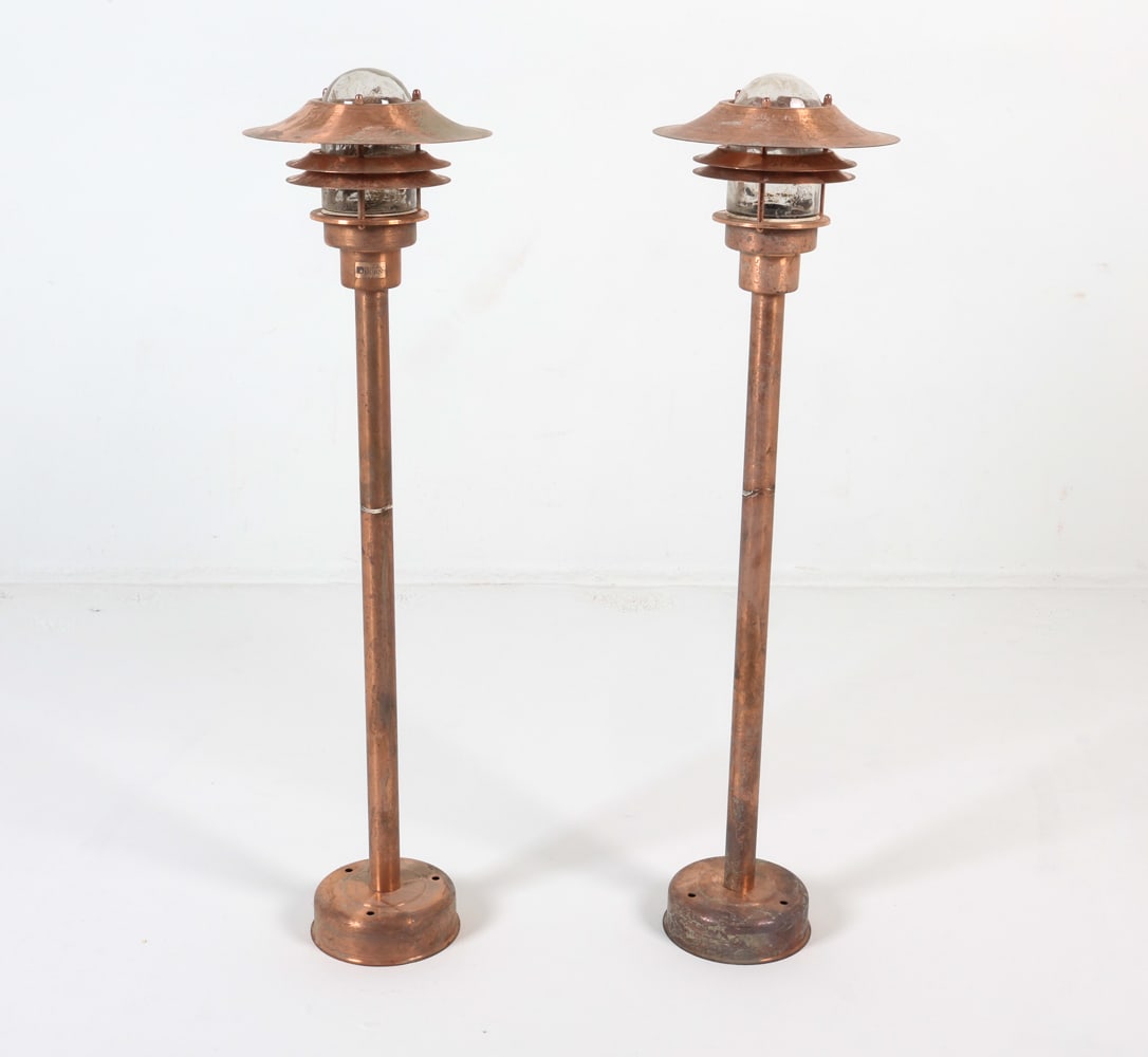 PAIR OF LIGHT STUDIO BY HORN OUTDOOR POST LIGHTS (1 of 18)