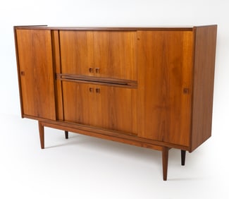 DANISH TEAK SIDEBOARD W/ DRY BAR C. 1960S