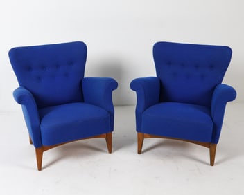 PAIR OF FRITZ HANSEN DANISH WOOL LOUNGE CHAIRS