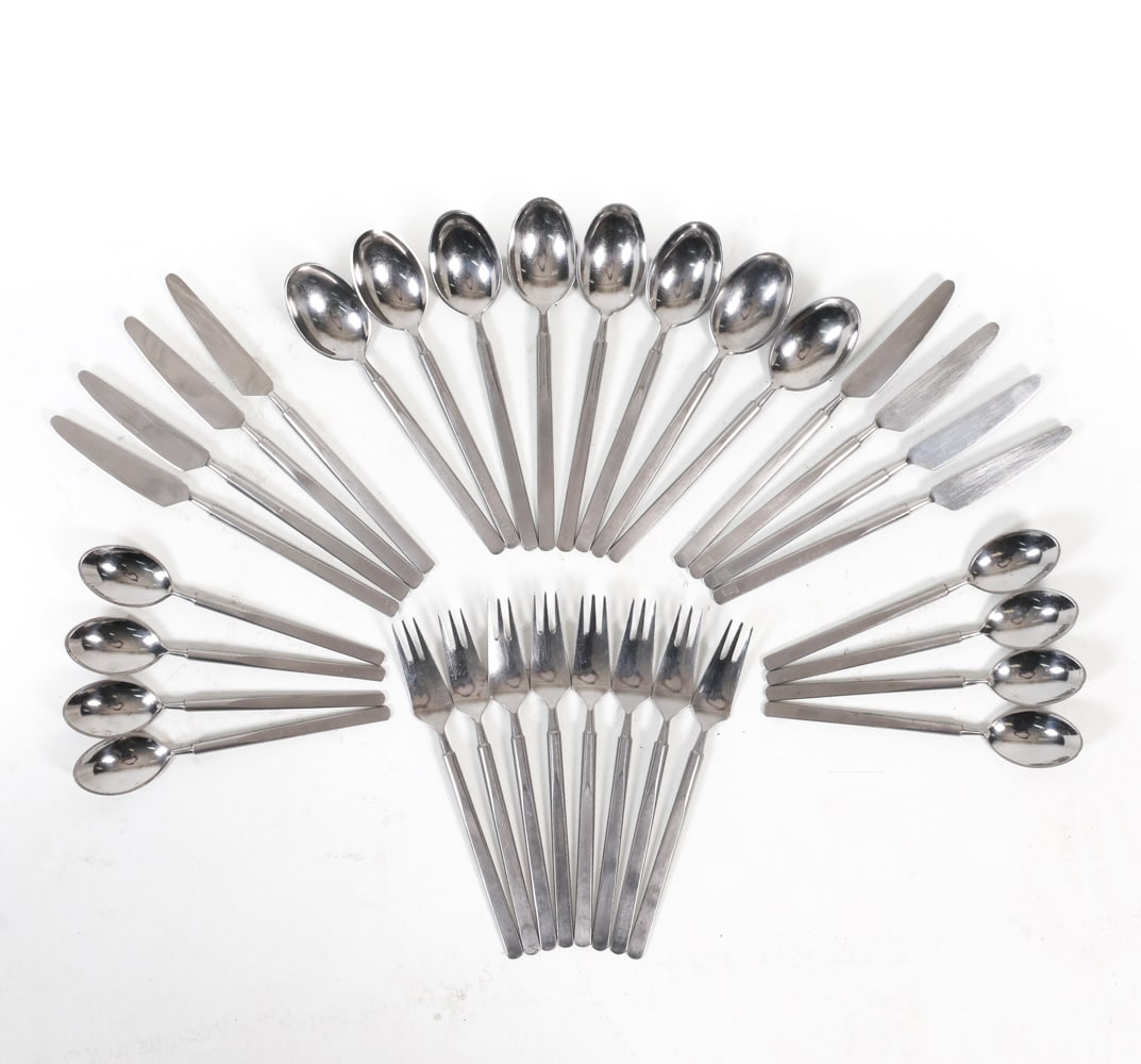 ERIK HERLOW 'OBELISK' DANISH STAINLESS FLATWARE (1 of 11)