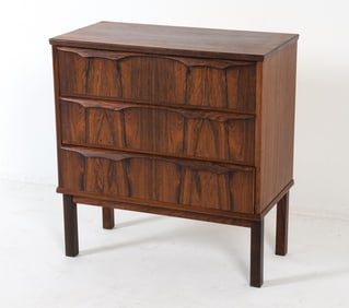DANISH ROSEWOOD CHEST OF DRAWERS C. 1960S