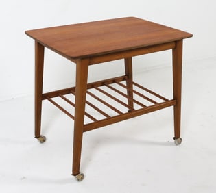 MID-CENTURY DANISH TEAK SIDE TABLE