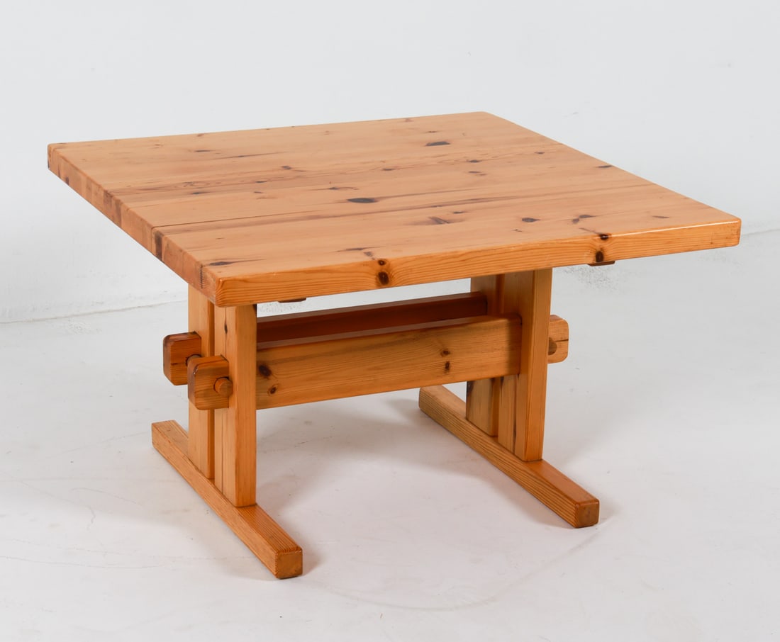 WILHELMSSON STYLE SWEDISH PINE COFFEE TABLE (1 of 9)
