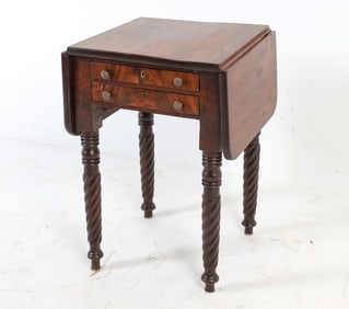SHERATON STYLE MAHOGANY DROP LEAF SIDE TABLE