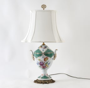 CHELSEA HOUSE PORCELAIN TABLE LAMP