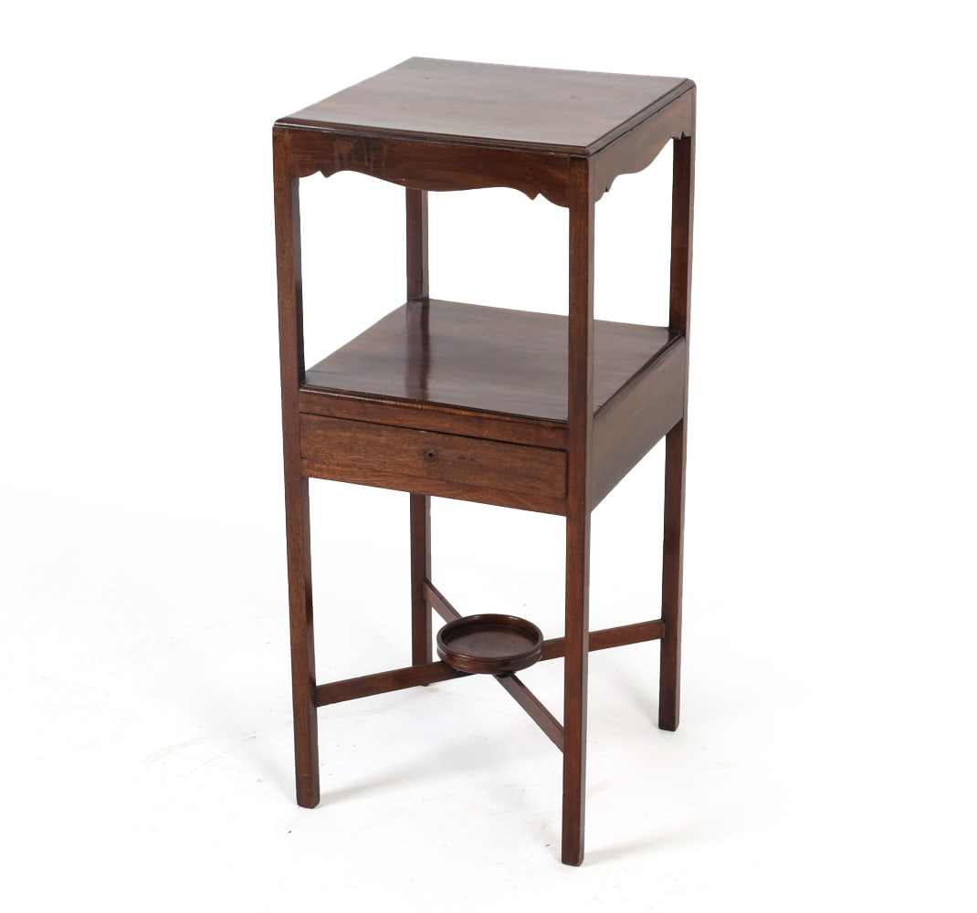 ANTIQUE GEORGIAN STYLE MAHOGANY SIDE TABLE (1 of 17)