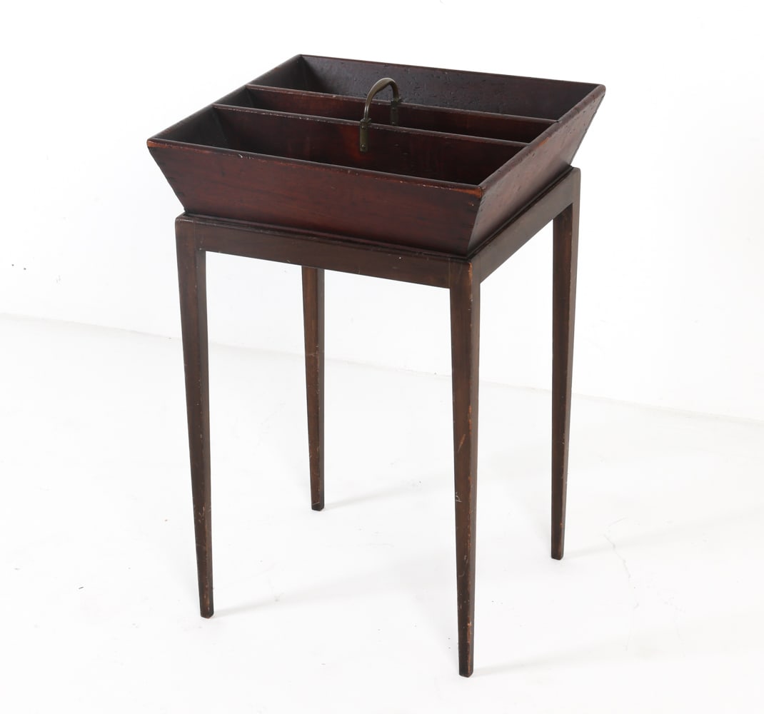 GEORGIAN STYLE MAHOGANY CUTLERY BOX ON STAND (1 of 14)