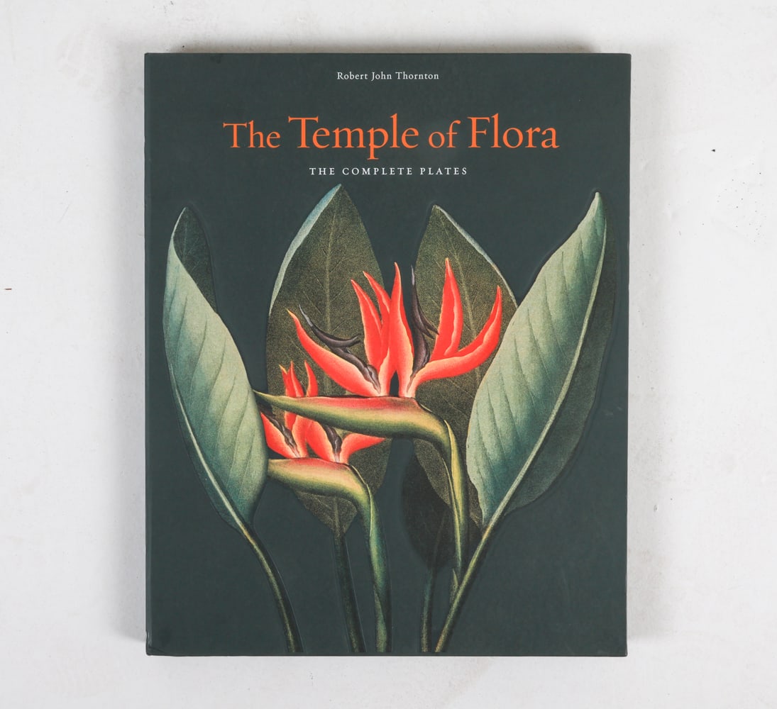 ROBERT JOHN THORNTON TEMPLE OF FLORA PLATES: Print date 2008. Complete with 32 plates and booklet of essays. Dimensions: L 22" x W 17.75" x D 1.5" Condition: Minor creases to folders. Presents well overall.