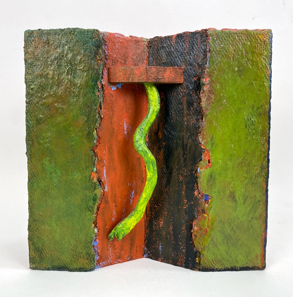 BILL SKRIPS 'WAVY STICK' MIXED MEDIA SCULPTURE: Signed to verso, along with a gallery tag with Artist name, title and medium. Dated 1985 Titled 'Wavy Stick' Dimensions: H 10" x W 10" x D 2.5" Condition: Minor scuffs to edges. Wear consistent with a
