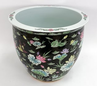 LARGE CHINESE PORCELAIN JARDINIERE
