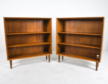 PAIR OF MID-CENTURY DANISH TEAK BOOKCASES C. 1960S