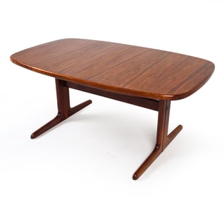 SKOVBY ROSEWOOD EXTENDING DINING TABLE C.1970S