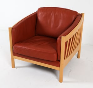 STOUBY BEECH & LEATHER LOUNGE CHAIR C. 1960S