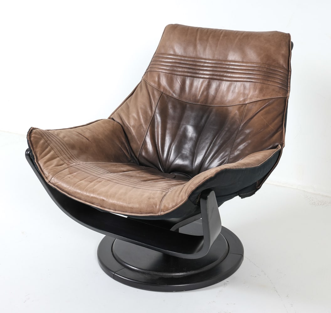 NELO SWEDISH 'FLIGHT HIGH' LEATHER LOUNGE CHAIR (1 of 17)