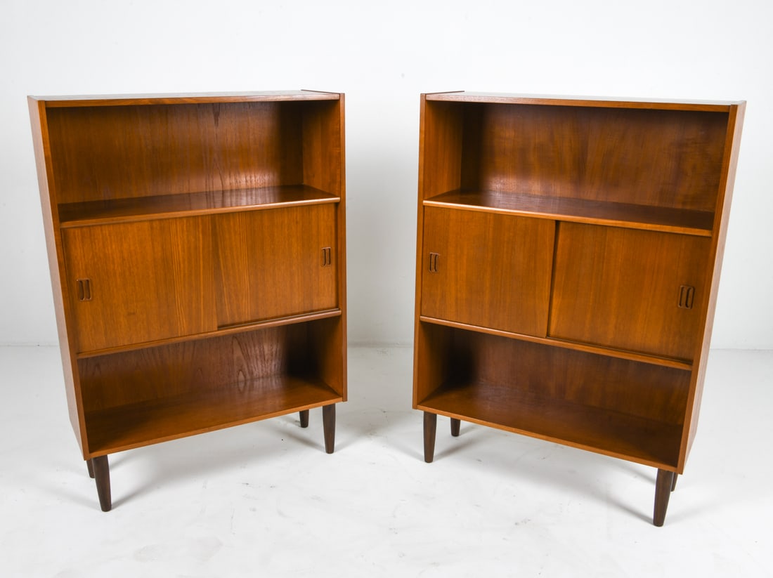 PAIR OF DANISH TEAK BOOKCASE CABINETS C. 1960S (1 of 19)