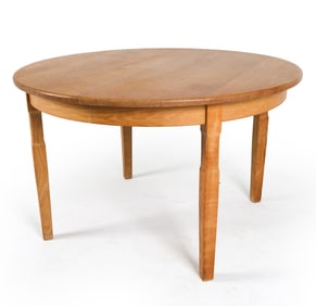 MID-CENTURY DANISH OAK EXPANDING DINING TABLE