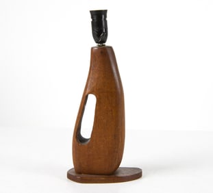 SCULPTURAL DANISH TEAK TABLE LAMP C. 1960S