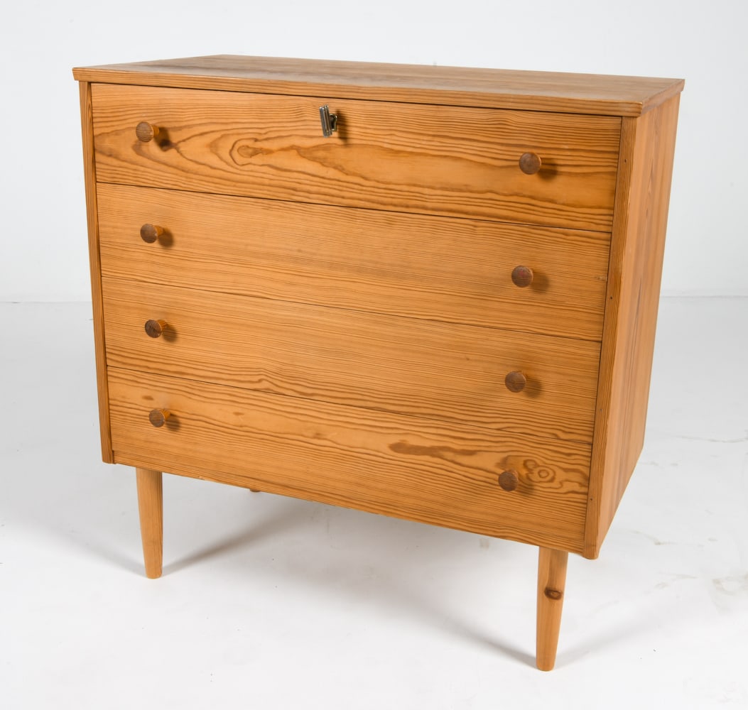 MID-CENTURY SCANDINAVIAN PINE CHEST C. 1970S (1 of 15)