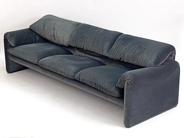 VIGO MAGISTRETTI FOR CASSINA "MARALUNGA" SOFA