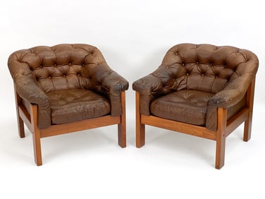 PAIR OF SWEDISH TUFTED LEATHER LOUNGE CHAIRS