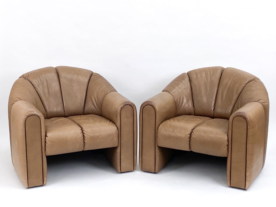 PAIR OF COR GERMAN LEATHER LOUNGE CHAIRS, C.1970S (1 of 14)