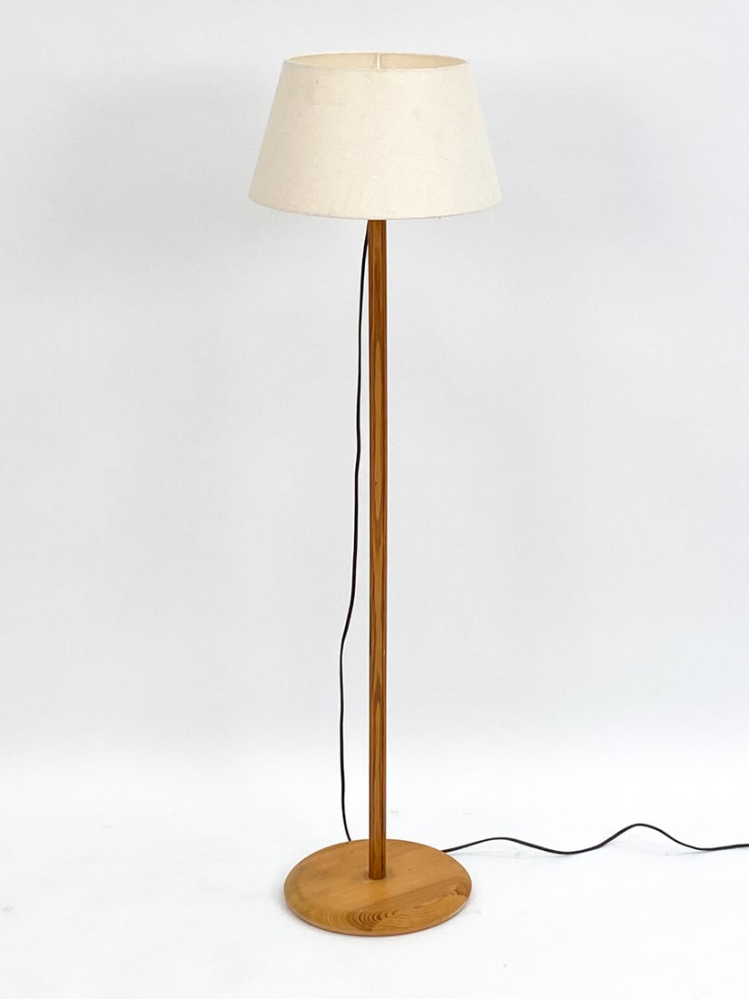MID-CENTURY SWEDISH PINE FLOOR LAMP, C.1970S (1 of 6)
