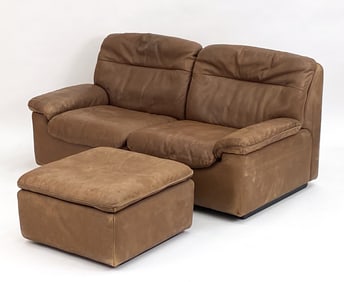 DE SEDE DS-66 LEATHER 2-SEATER SOFA, C. 1970S