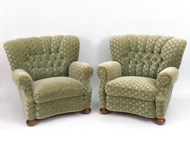 PAIR OF SCANDINAVIAN MOHAIR LOUNGE CHAIRS, C. 1950