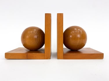 PAIR OF DUTCH ART DECO WALNUT BOOKENDS, C. 1940S