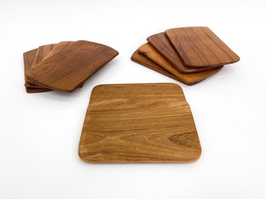 GROUPING OF SCANDINAVIAN TEAK BREAD/SNACK PLATTERS