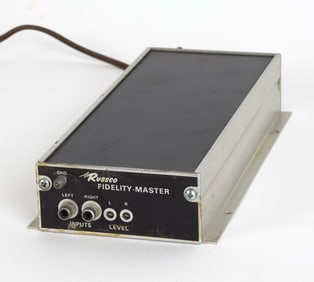 RUSSCO FIDELITY-MASTER PRO TURNTABLE PREAMP