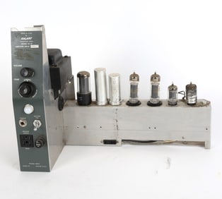 CALART MODEL 70-15 TUBE AMP C. 1960S