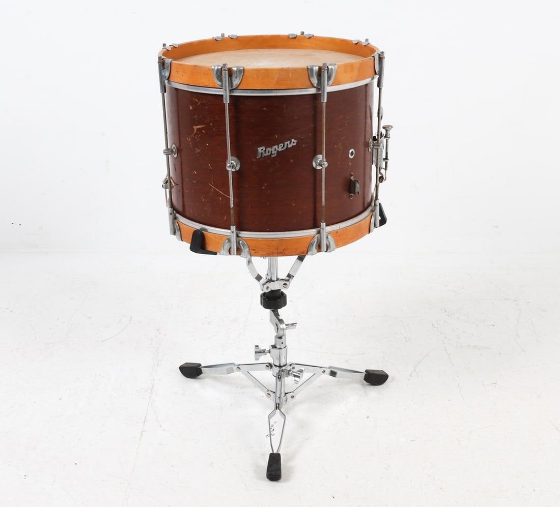 VINTAGE ROGERS NEWPORT MODEL SNARE DRUM (1 of 18)